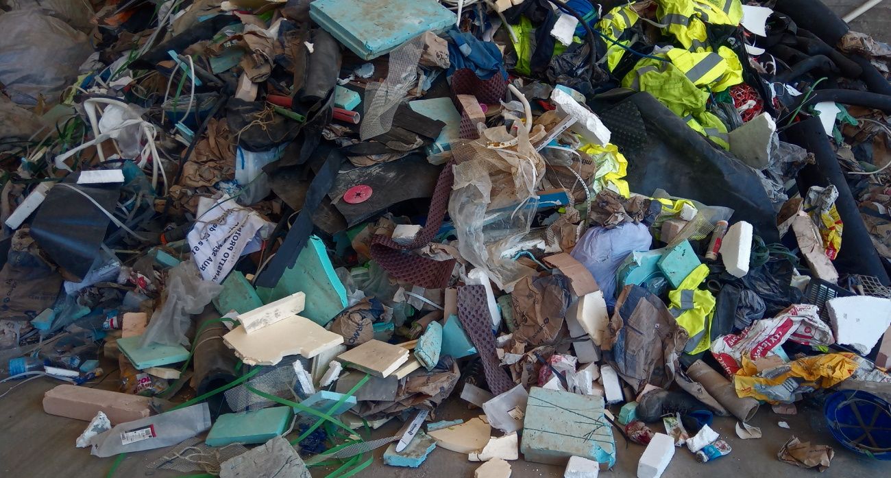 RESÍDUOS INDUSTRIAIS BANAIS